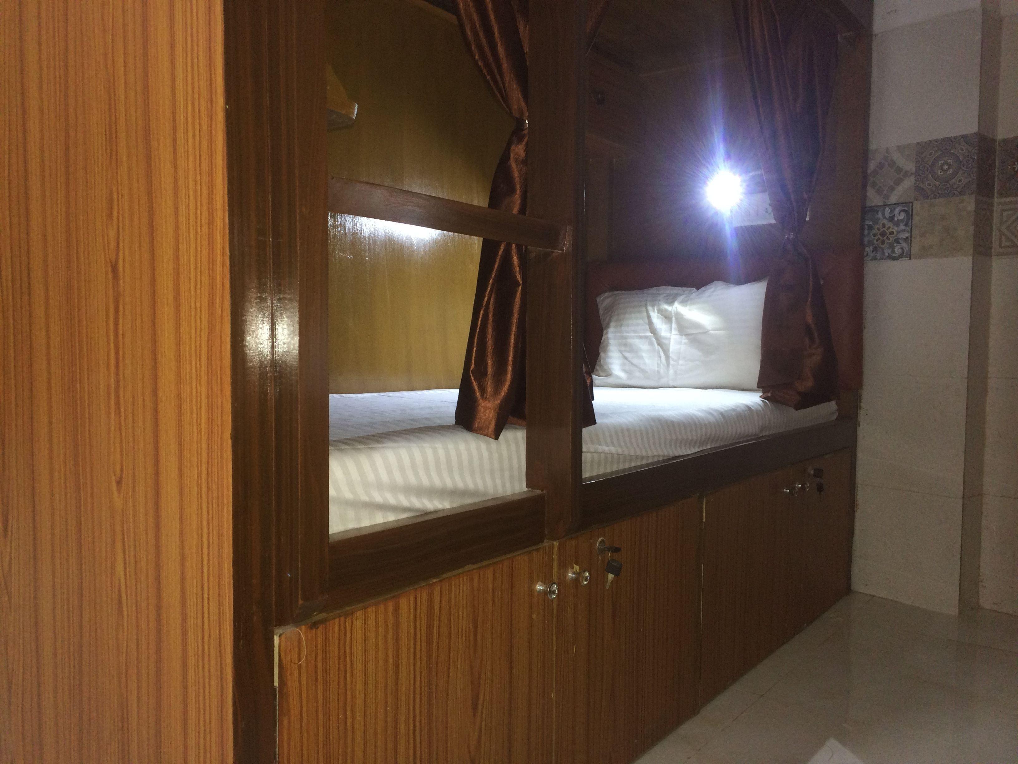 Zara Dormitory - Mumbai — Photos 1